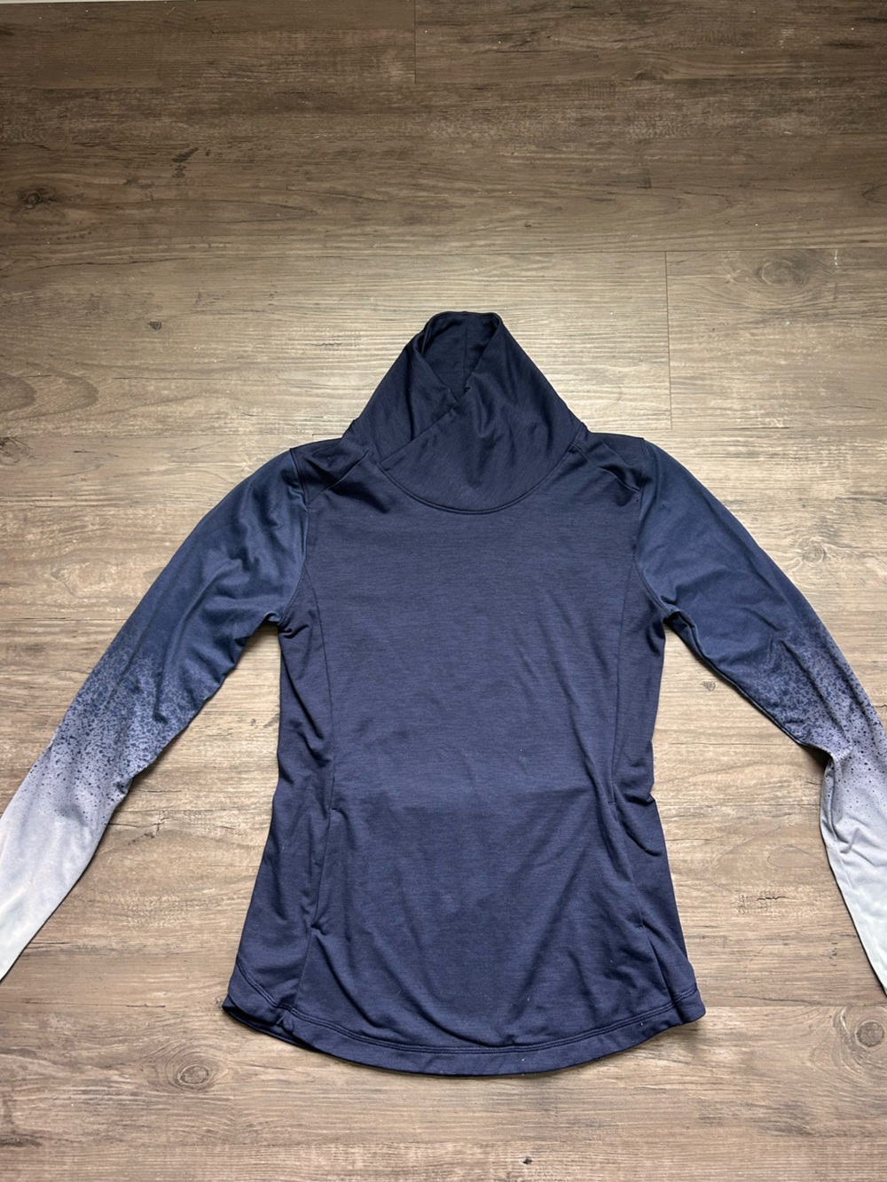 CALIA by Carrie Underwood Navy Hooded Long-Sleeve Tee with Ombre Sleeves